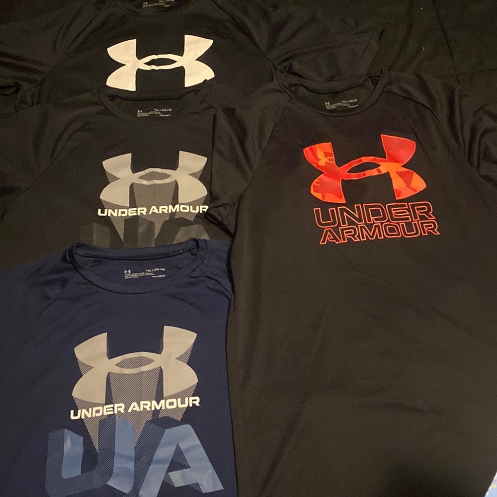 Under Armour bundle of boys shirts